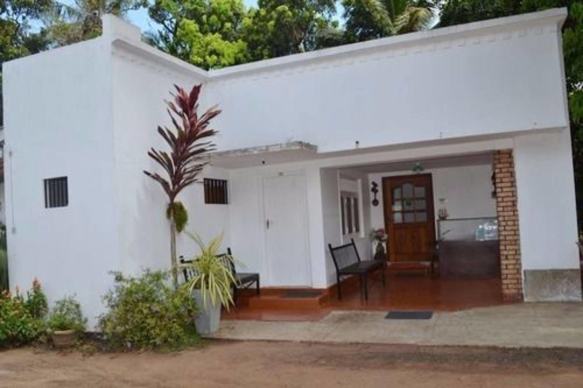 Goalma Family Holiday Resort & Restaurant Anuradhapura Luaran gambar